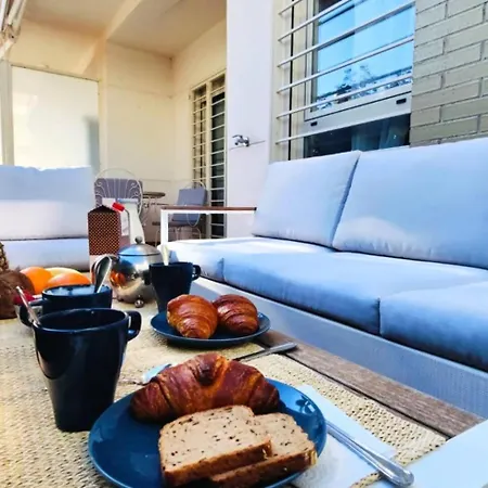 Blue Dream By Edeal Homes Apartment